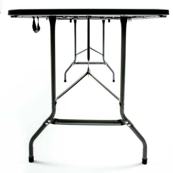 Looking for a versatile, tough, and durable table that adapts to your needs? Our 1.8m Folding Table is your answer. Perfect for outdoor entertainment, pop-up events, or even as a convenient work-station, this table is designed to make your life easier.