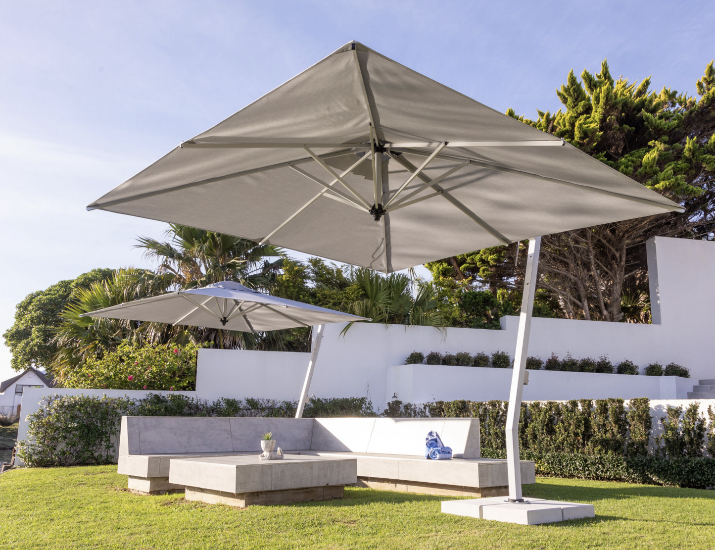 Picollo Cantilever Parasol Umbrella